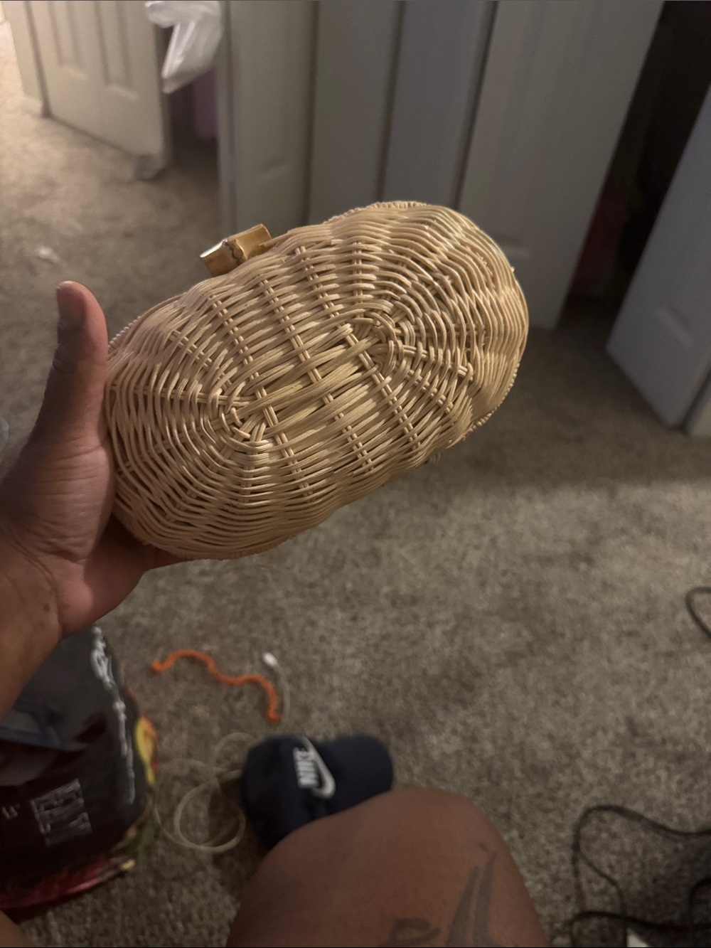 Forever 21 Woven Straw Oval Clutch - Natural Tan